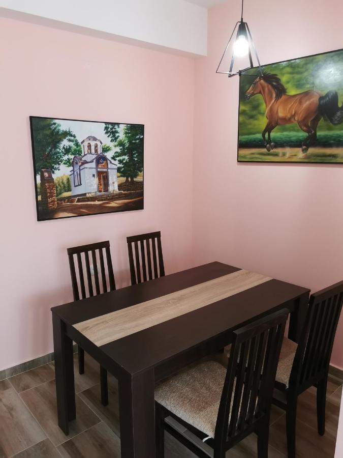 Crown Apartments Skopje Luaran gambar