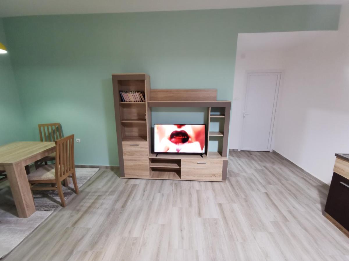 Crown Apartments Skopje Luaran gambar