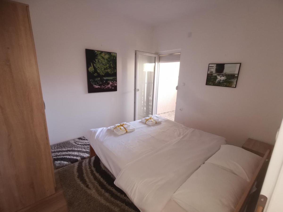 Crown Apartments Skopje Luaran gambar