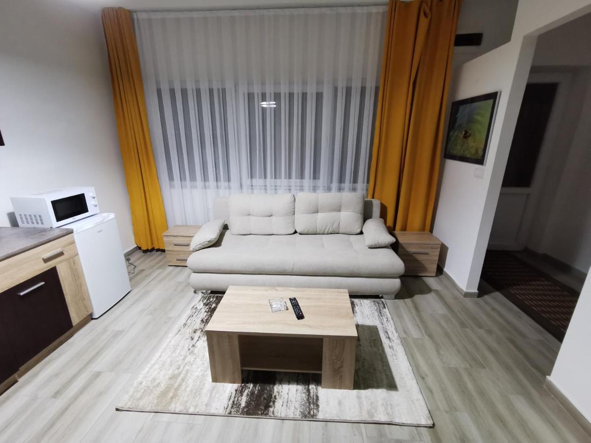 Crown Apartments Skopje Luaran gambar