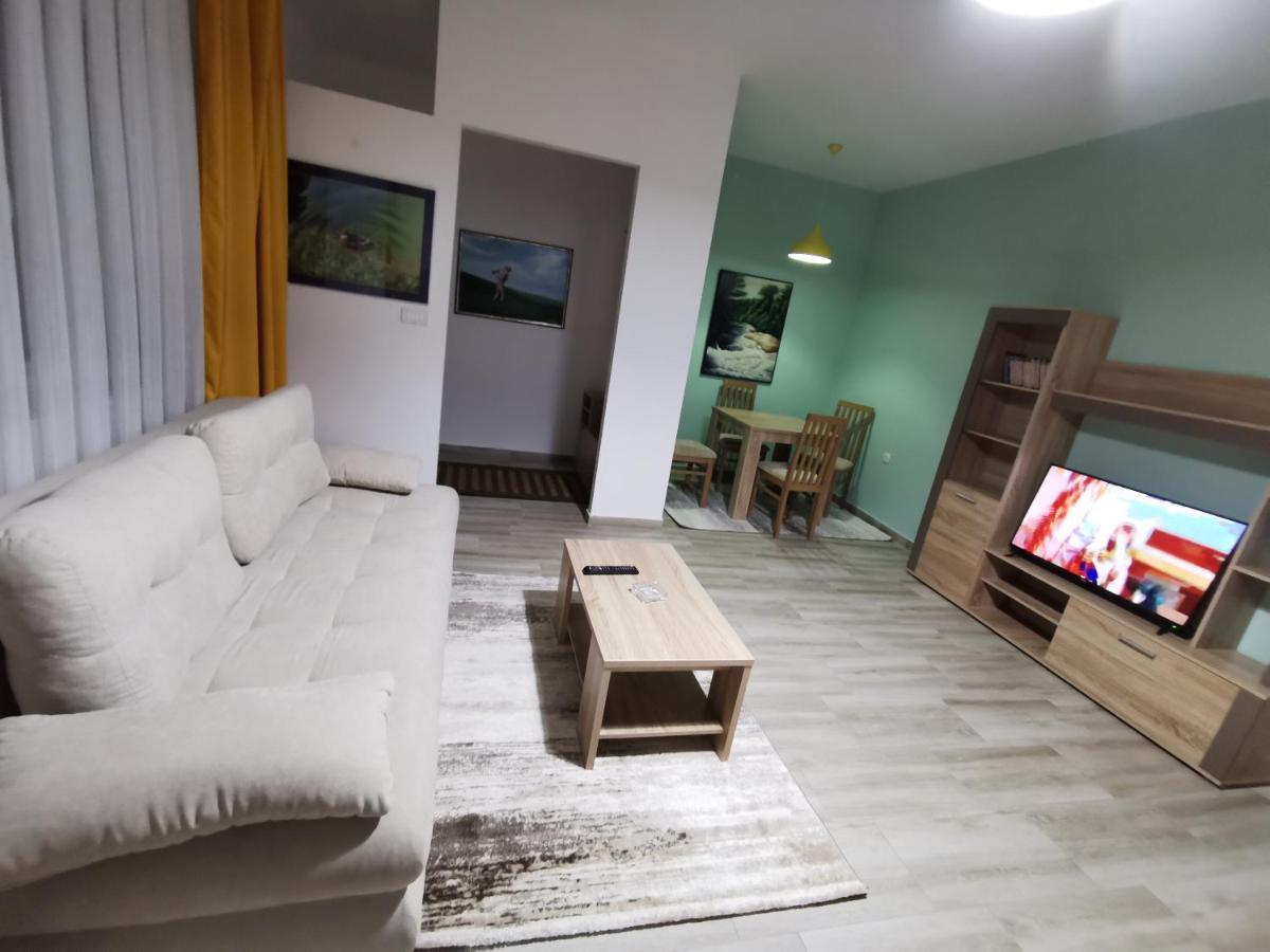 Crown Apartments Skopje Luaran gambar