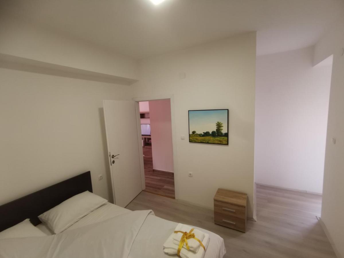Crown Apartments Skopje Luaran gambar