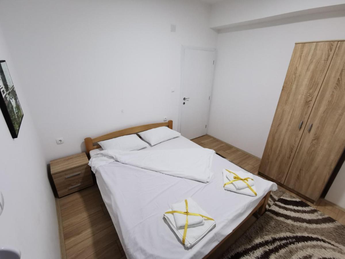Crown Apartments Skopje Luaran gambar