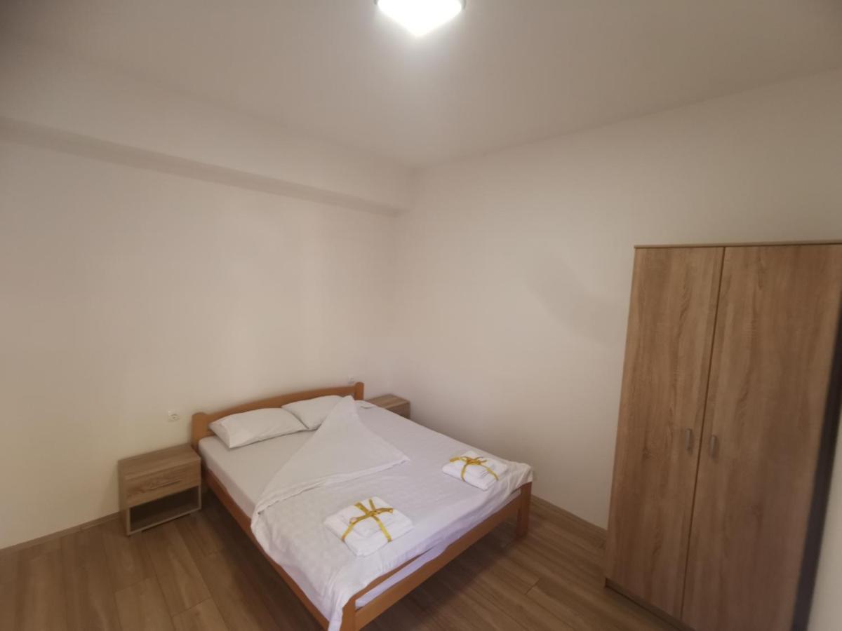Crown Apartments Skopje Luaran gambar